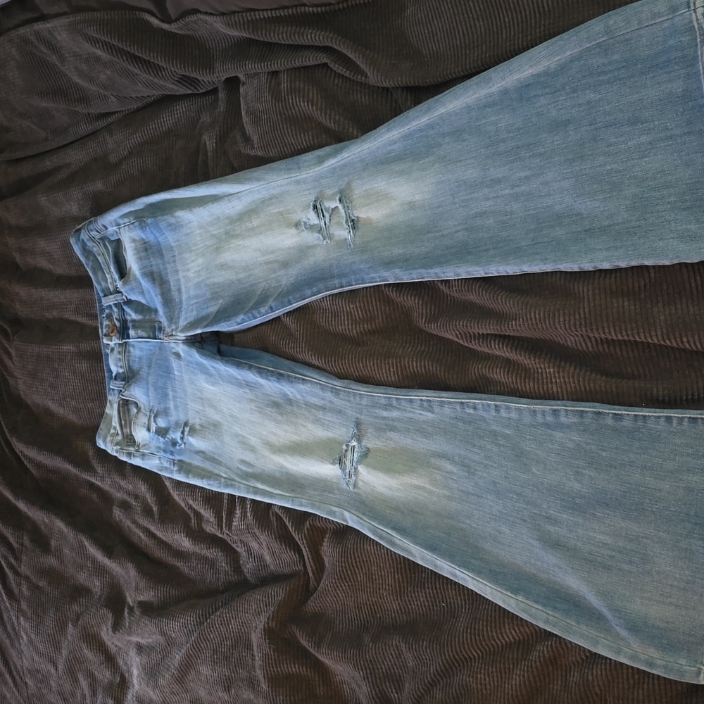 American Eagle Super Stretch Jeans. Hi-Rise BOHO Artist